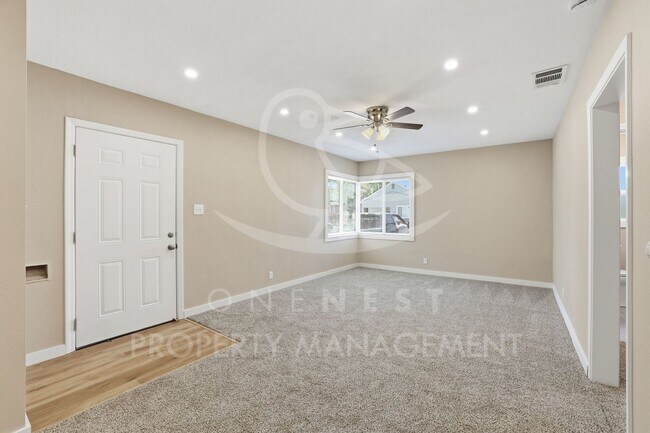 4617 13th Ave Unidad 4617 13th Ave - Unit A (Front Unit,renovated)