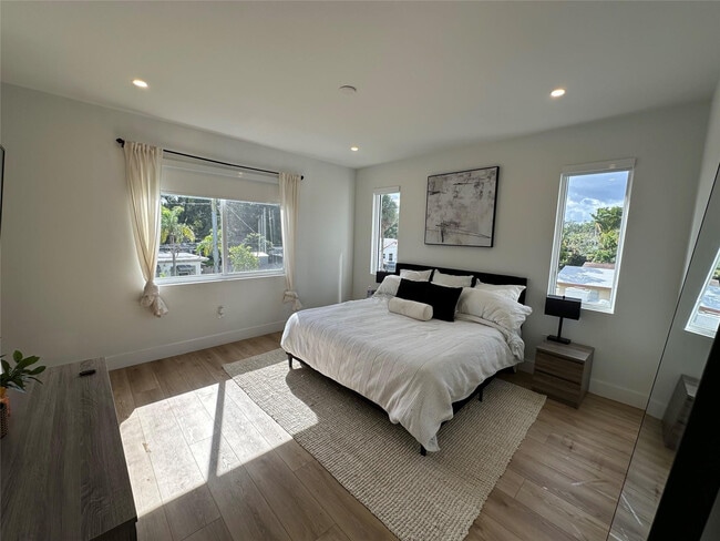 Photo - 2109 SW 18th Ave