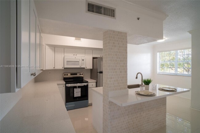 Photo - 11650 SW 2nd St Unidad 16206