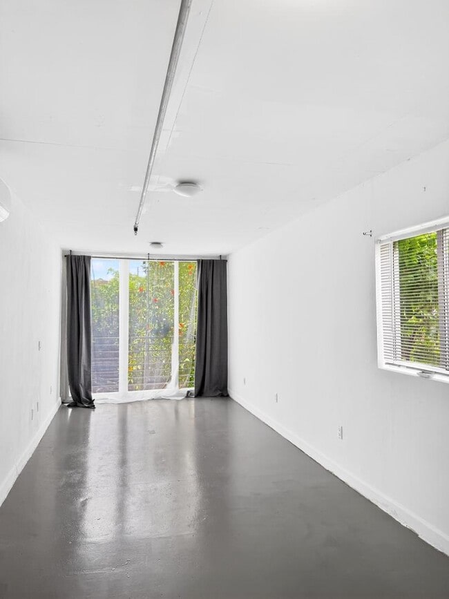 Photo - 444-542 SW 3rd Street - 542 SW 3rd St, A3