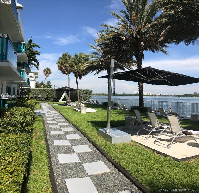 290 Bal Bay Dr Unit 108