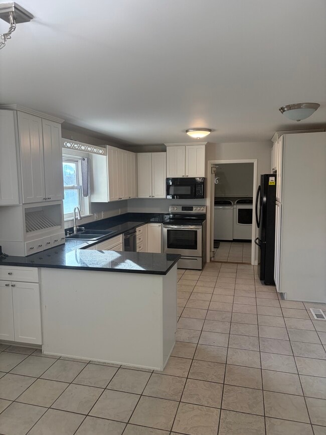 Photo - 3747 S Lee Maur St