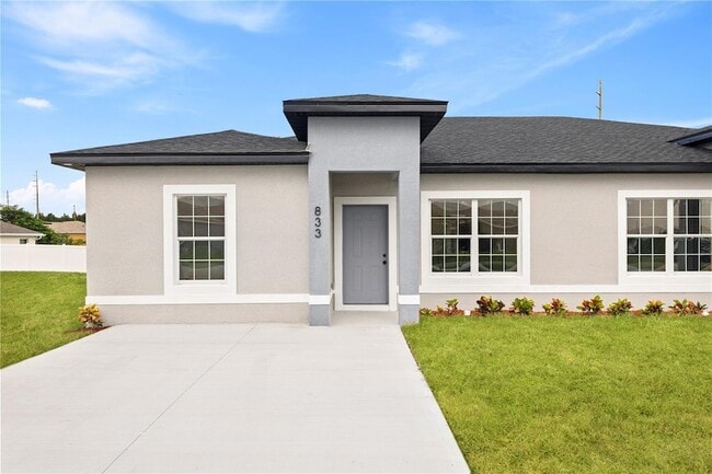 Photo - 716 Desmoines Dr