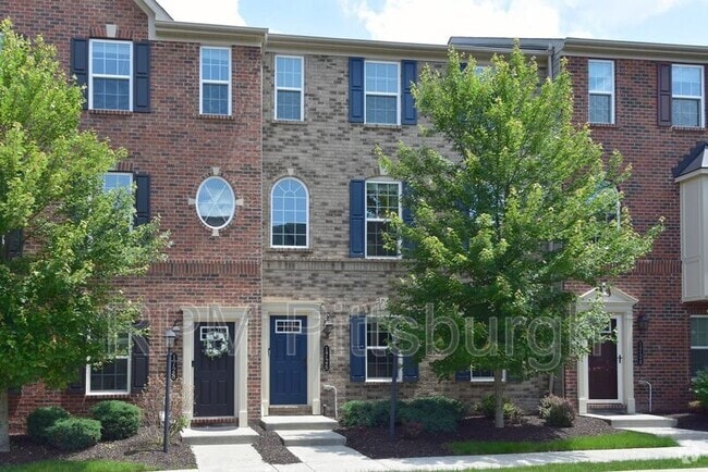 Building Photo - 1726 St Johns Ln Rental