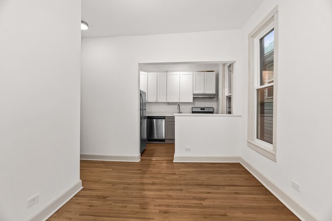 Photo - 2030 N Oakley Ave