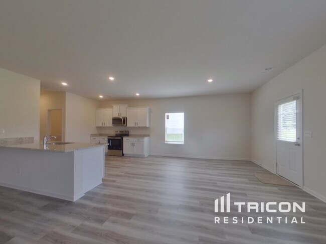 Photo - 315 Limestone Cir