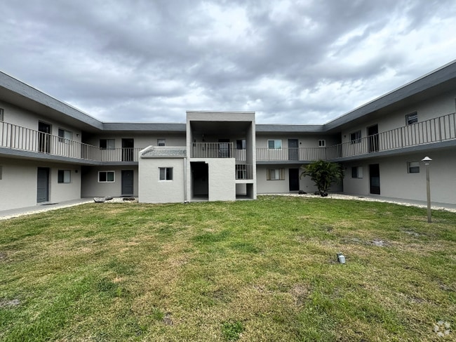 Building Photo - 3001 Thrush Dr Rental