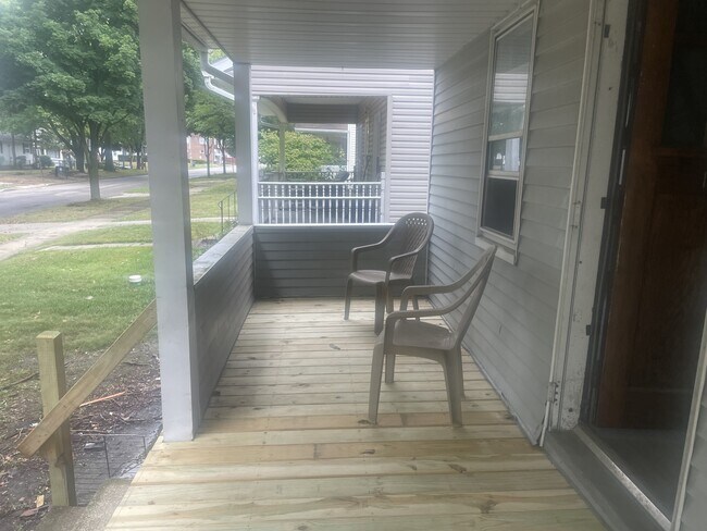 Photo - 1353 Grant St