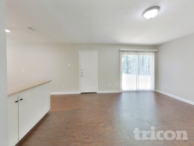 Photo - 5234 Jorns St