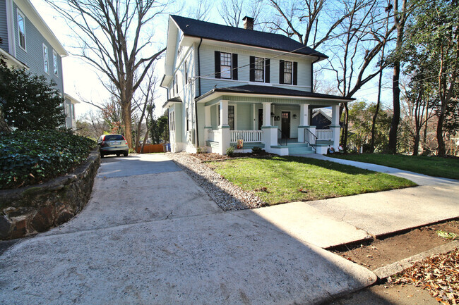 Building Photo - 146 Piedmont Ave Unit 2 Rental