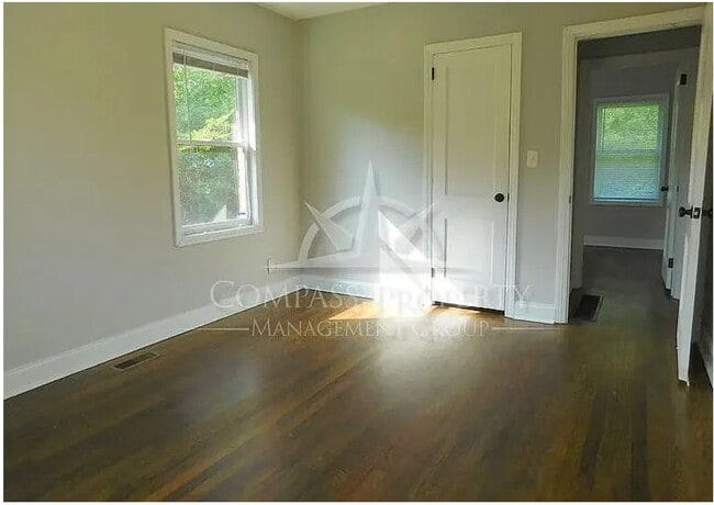 Photo - 2123 2nd Ave