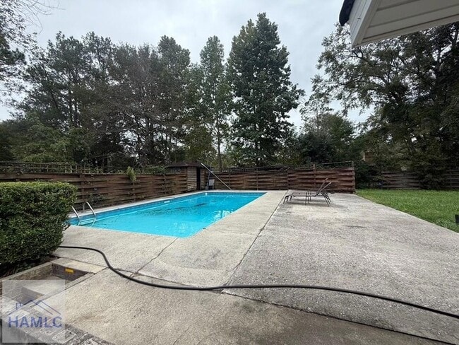 Photo - 619 Olmstead Dr