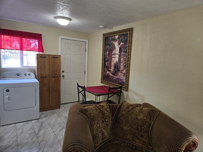 Photo - 1713 Anderson St