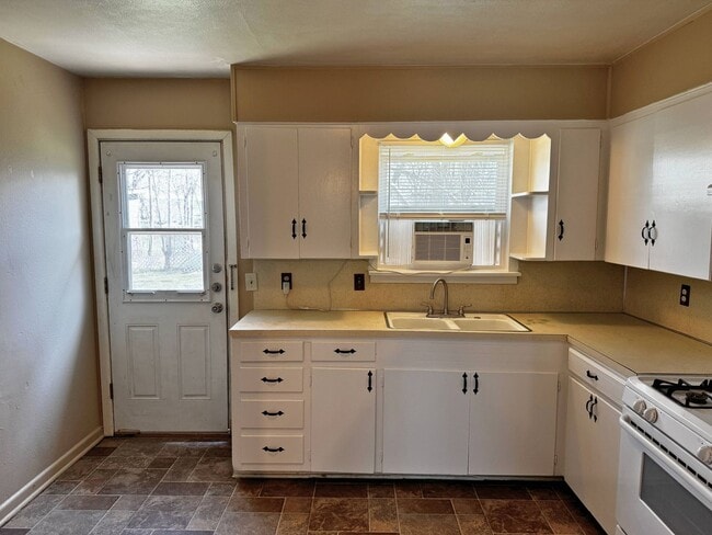 Photo - 102 Ave G Unit 104