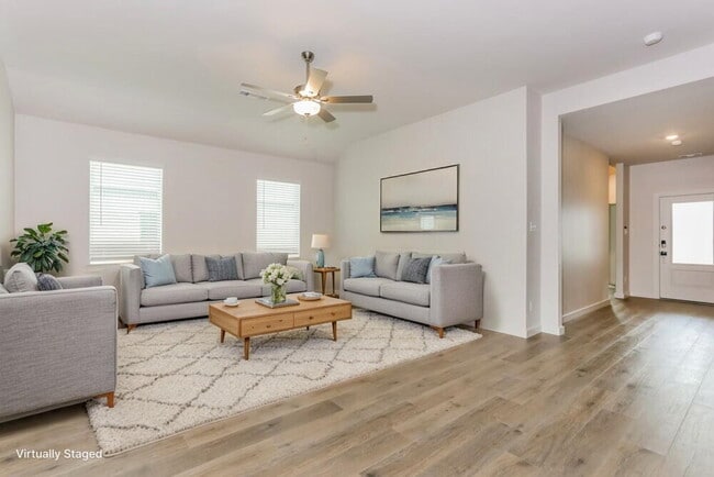 Photo - 208 Julian Davis Dr