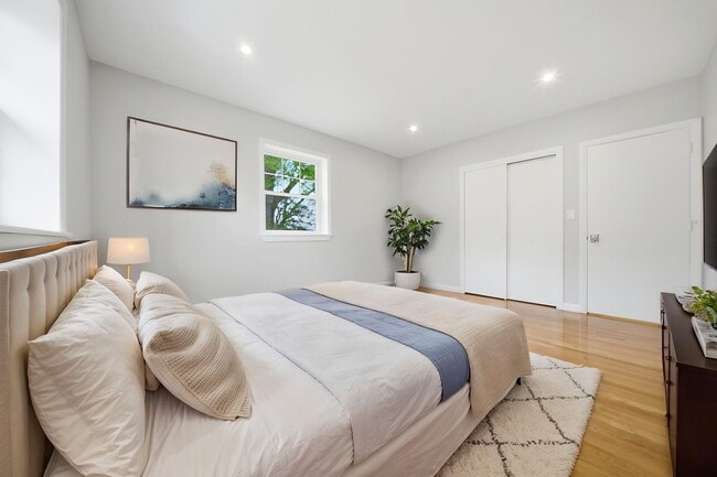 Photo - 11 Schubert St