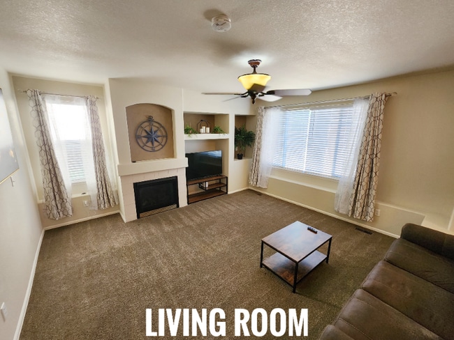 Photo - 2060 Dewhirst Dr