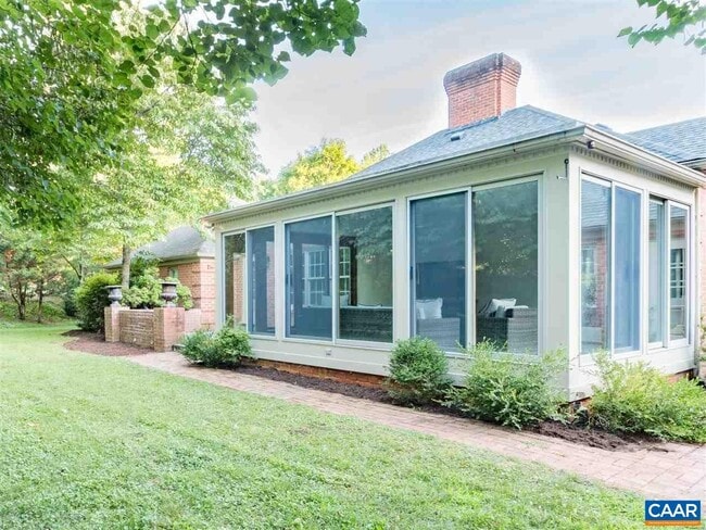 Photo - 107 Tally-Ho Dr