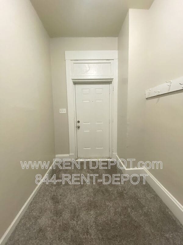 Photo - 816-818 W. Iowa St.