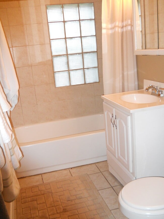 Photo - 1700 Welika Dr