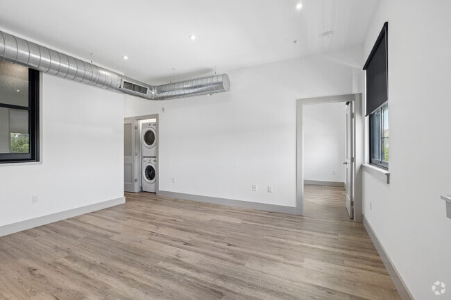 2BR, 1BA - 920SF - Living Room
