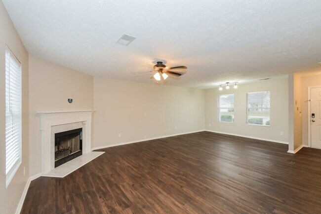 Photo - 2653 Sutherland Dr