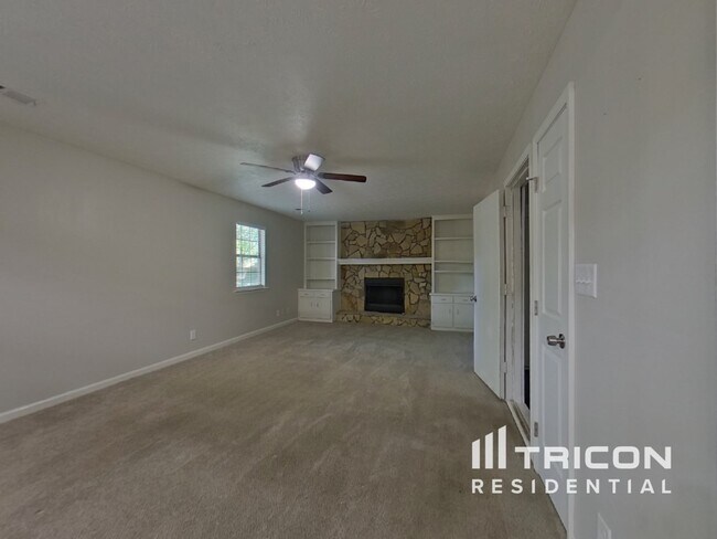 Photo - 531 Shefield Ct