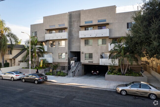 11312 Huston St - Eleven312@NOHO