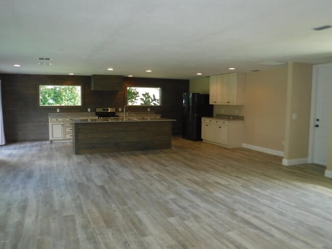 Photo - 652 Pelican Bay Dr