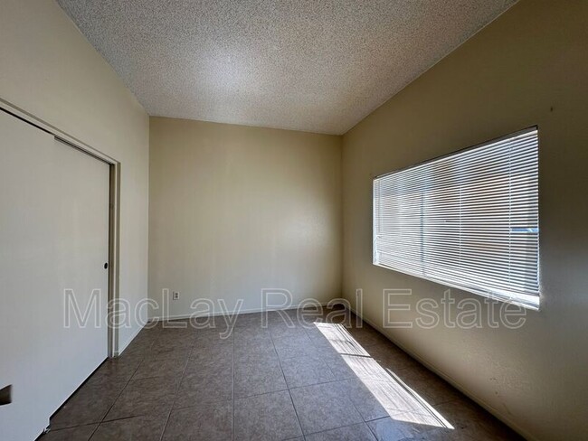 Photo - 2801 E Monte Cristo Ave