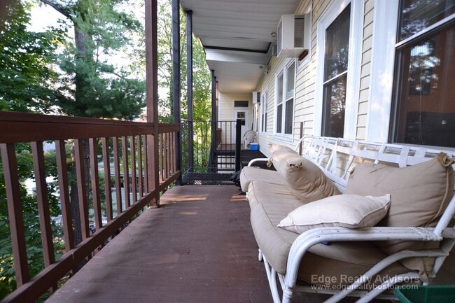 Photo - 7 Delaware Pl Unit 3