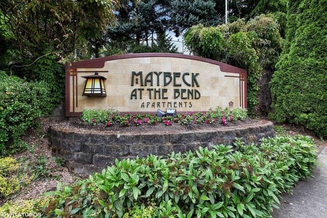 Maybeck at the Bend Apartments