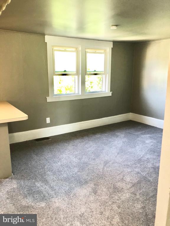 Photo - 4001 Center Ave Unidad SECOND FLOOR