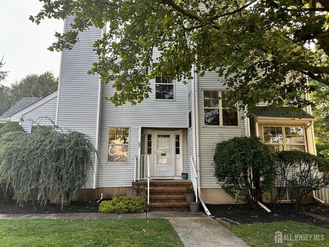 Photo - 170 Salem Rd