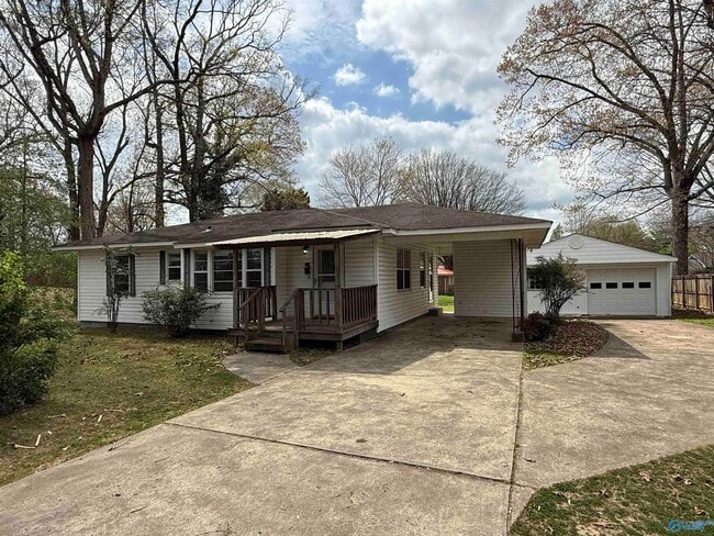 Building Photo - 804 Williams St