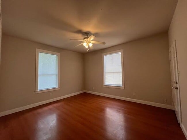 Photo - 2208 Sanger Ave