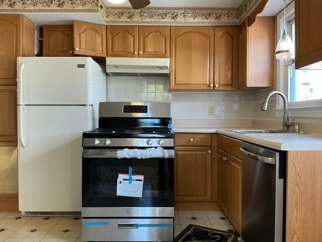 Photo - 2848 N Stiles St