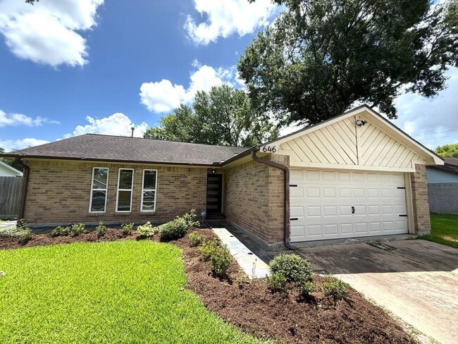 Building Photo - 646 Fair Oak Dr