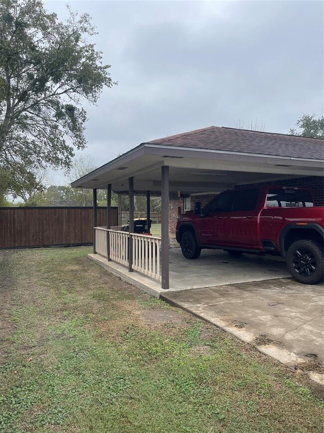 Photo - 940 E Guadalupe St