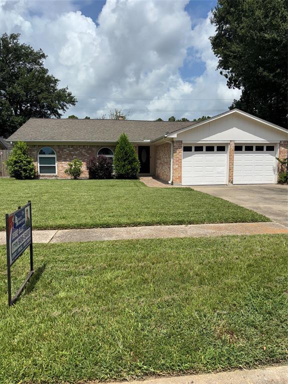 Building Photo - 15815 Whipple Tree Dr Rental