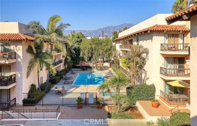 Building Photo - 1127 E Del Mar Blvd Unit 416