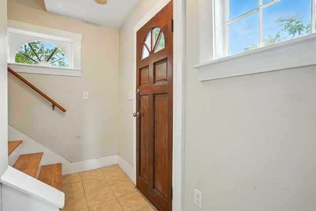 Building Photo - 271 Cordaville Rd Unit 2 Rental