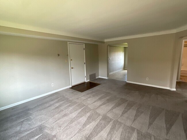 Photo - 4145 Ridge Road Unit 04