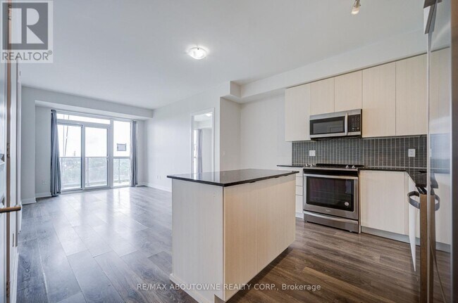 Photo - 4655 Glen Erin Dr Unit 806