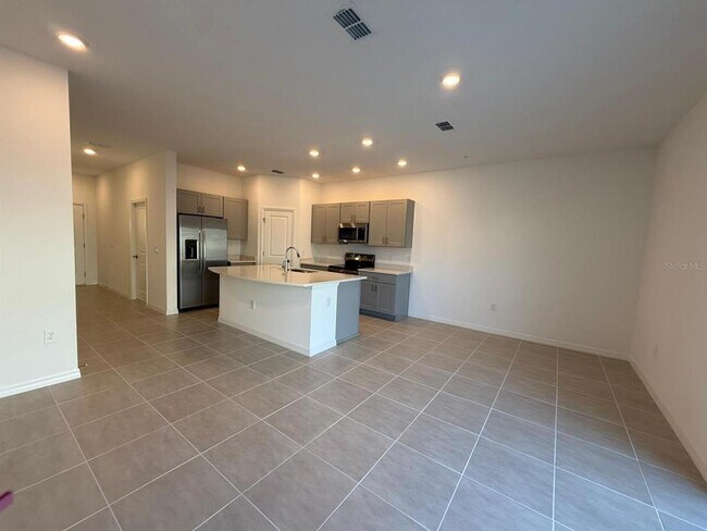 Photo - 5040 Spangle Dr