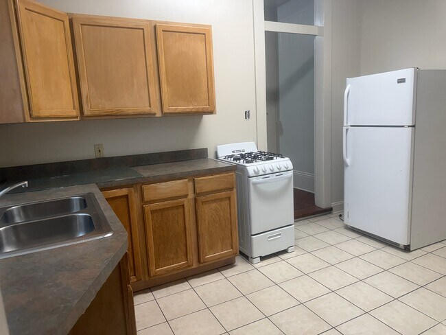Photo - 713 Evelina St