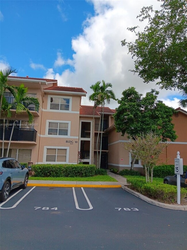 Building Photo - 8821 Wiles Rd Unit 308 Rental