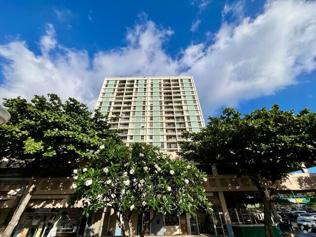 Building Photo - Liliha Square: 2 Bed, 1 Bath Apartment w/ ... Unit 19F
