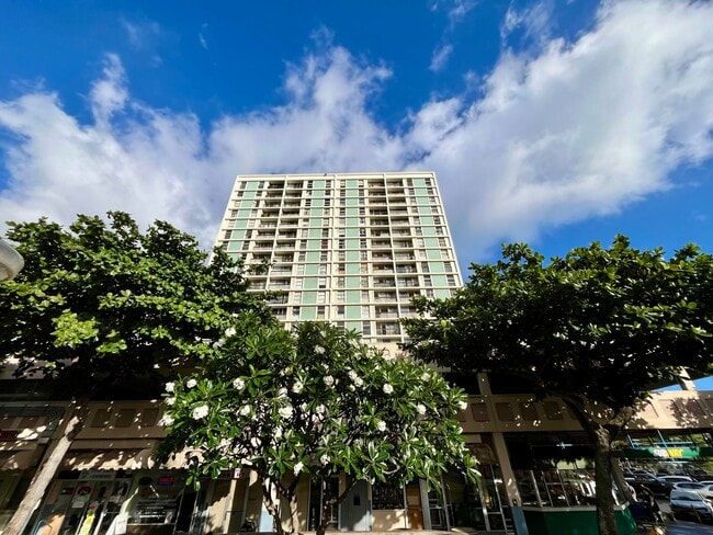 Liliha Square: 2 Bed, 1 Bath Apartment w/ ... - Liliha Square: 2 Bed, 1 Bath Apartment w/ ... Unit 19F