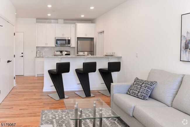 Building Photo - 610 Mill St Unit 430 Rental